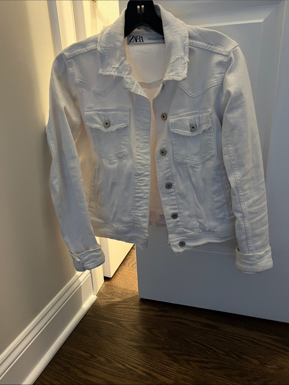ZARA White Denim Trucker Jacket with Frayed Collar